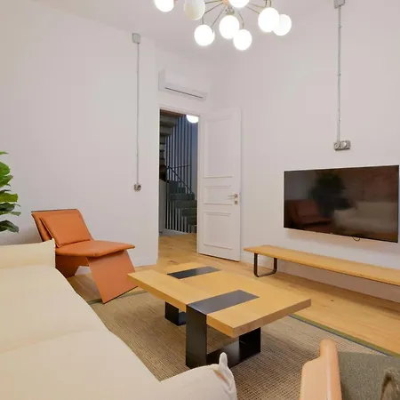 Lejlighed Casa Isabel - Amazing 5br House In Prime Location *